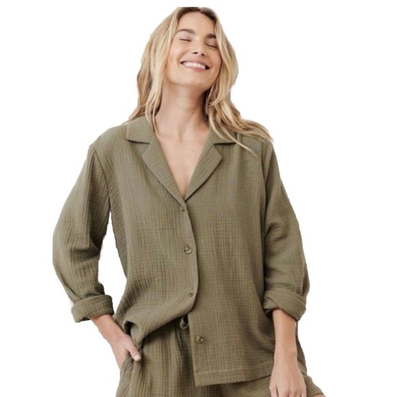 Jenni Kayne Tops - Jenni Kayne Playa Pajama Top Women Sz XS Olive Green Gauze Lightweight